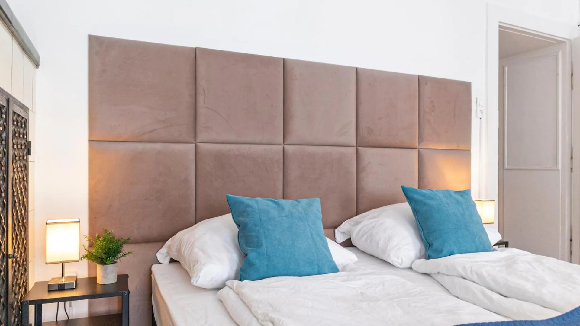 Spacious 3Br Apartment Comfortable And Central Vienna 0*,  Austria